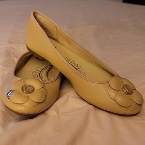 Circus by Sam Edelman Casual Flats